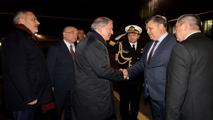 Akar ve Fidan dörtlü zirve için Moskova'da