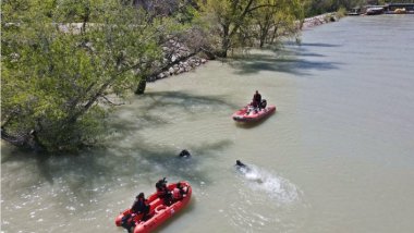 Munzur Çayı'na uçan otomobildeki 3 genç, 6 gündür aranıyor