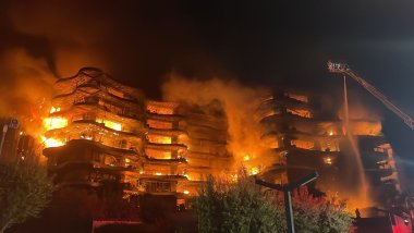 İzmir'de korkutan yangın!