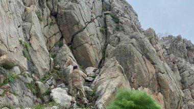 Ot toplarken 100 metreden kayalıklara düşen korucu öldü