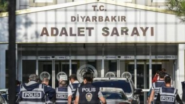 Diyarbakır’da bir avukat daha tutuklandı