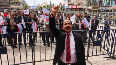 100 bin kişi beklediği mitinge 100 kişi katıldı! Vekil adayı küstü, projelerini açıklamadı