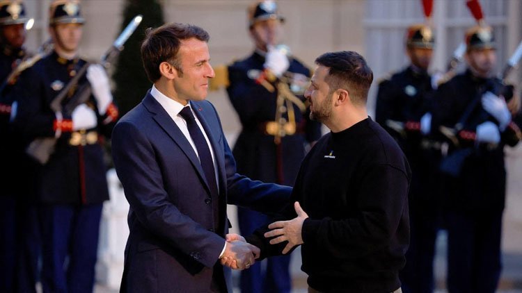 Macron ve Zelenskiy : Rusya derhal ve koşulsuz çekilmeli