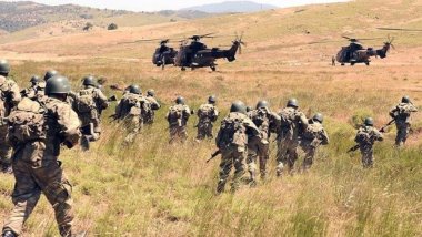 Akşener: 'Rojava ve Kürdistan Bölgesi sınırlarında 'güney ordusu' adıyla yeni bir ordu kuracağız'