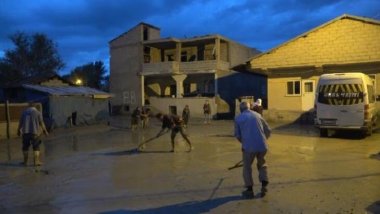 Muş’ta dere taştı: 35 ev hasar gördü, bir köprü yıkıldı