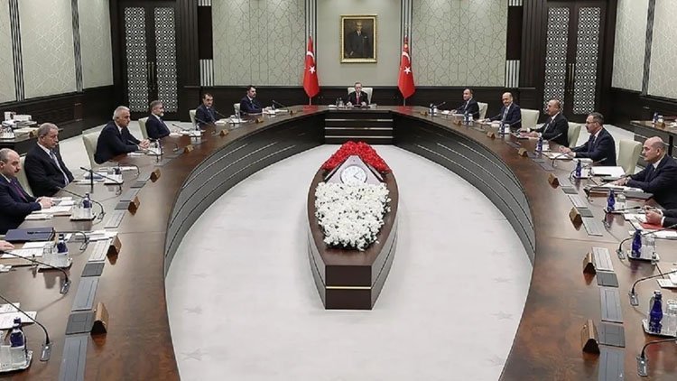 Flaş iddia: 'İki bakan daha görevden alınacak'