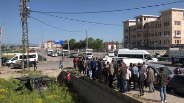 Muş'ta öğrenci servisi kaza yaptı: 5’i öğrenci 9 kişi yaralandı