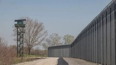 Yunan yetkililer: 'İnsan kaçakçılarının Meriç Nehri’nden ittirdiği 145 göçmeni kurtardık'