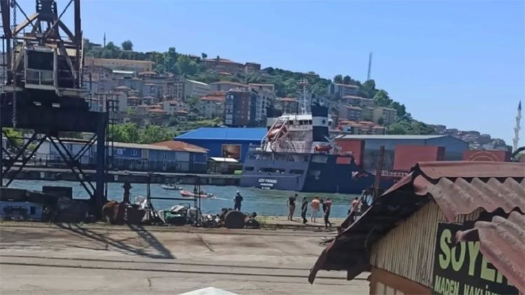Zonguldak Limanı'nda mayınlı gemi alarmı