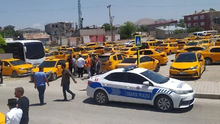 Van’daki taksiciler kontak kapattı