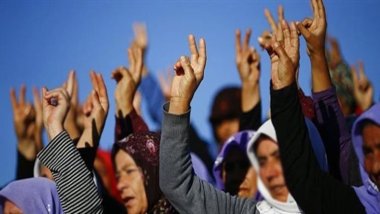 Kürd Halkının Sırtındaki Keneler 