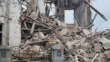 Rusya'dan Ukrayna'da okula saldırı: Ölü ve yaralılar var