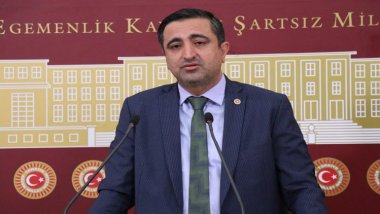 HÜDA PAR'dan partilere 'yeni anayasa' çağrısı