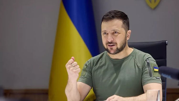 Zelenskiy: Türkiye izin verirse gemiler tahıl taşımaya hazır