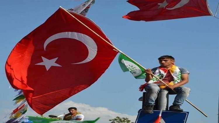 Türk’ler ve Kürd’ler Birbirini Sevmek Zorunda Değil