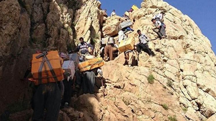 İran güçleri Kürt Kolberlere saldırdı: 1 ölü, 8 yaralı