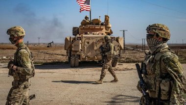 Haseke'de ABD üssünde şiddetli patlamalar duyuldu