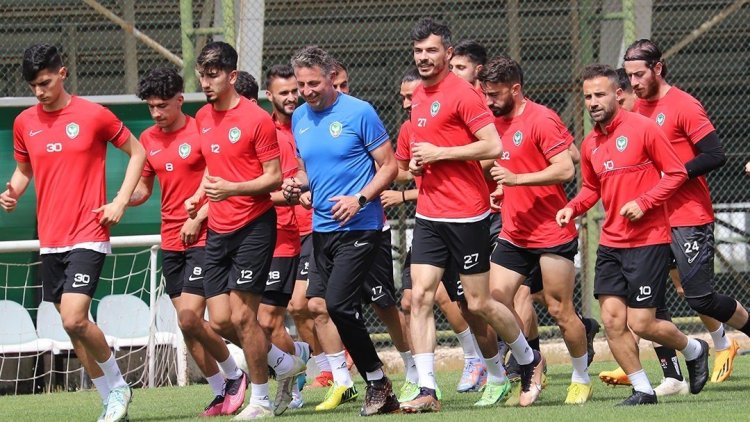 Futbolcular zehirlendi: Amedspor maçı iptal