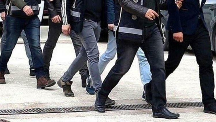 Diyarbakır'da ev baskınları: 10 gözaltı