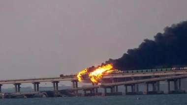 Zelenskiy: Kırım Köprüsü'ne saldırılar Rusya'nın suçlarına yanıttır