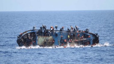 Göçmenleri taşıyan tekne okyanusta battı: 63 ölü