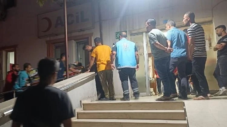 Asker ve korucuları taşıyan araç devrildi: 5 yaralı