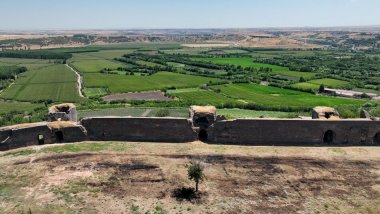 UNESCO’dan 'Surlar ve Hevsel Bahçeleri Tehlike Altındaki Dünya Mirası Listesi’ne alınsın' talebi