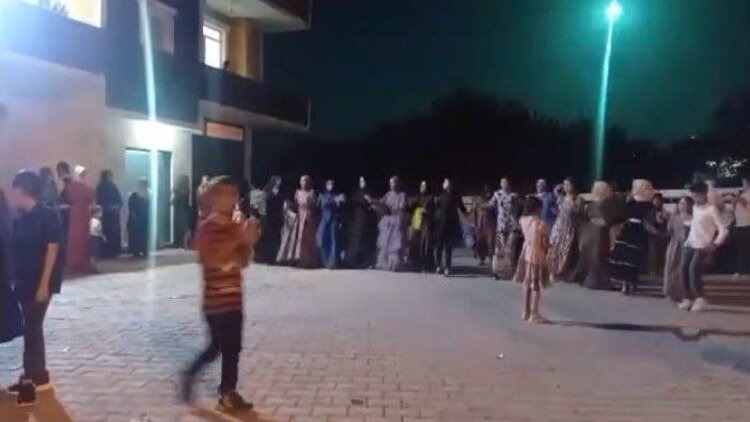 Diyarbakır'da düğün kameramanı, göktaşının düşüşünü yakaladı: Bir çok Kürt ilinde görüldü