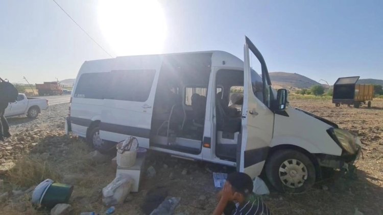 Diyarbakır'da kaza: 20 yaralı