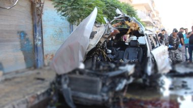 Menbic’te bir araca yönelik bombalı saldırı