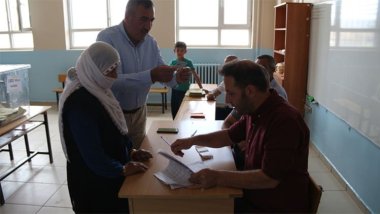 Bitlis'te 1357 nüfuslu köyün mahalle olması için referandum yapıldı