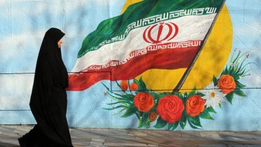 İran'da yeni yasa tasarısı: Başörtüsü takmayan kadınlar 10 yıl hapisle karşı karşıya