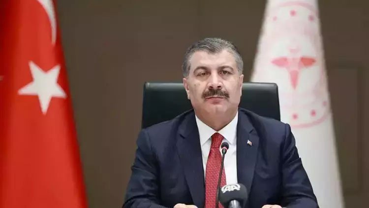 Fahrettin Koca'dan 'Eris' varyantı açıklaması: Yeni bir tedbir gerekmiyor
