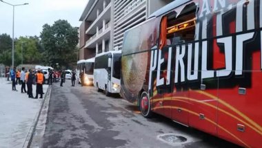 Elazığ'da, Batman Petrolspor'a taşlı saldırı!