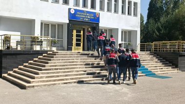 Van ve Erzurum'daki operasyonlarda 11 kişi gözaltına alındı
