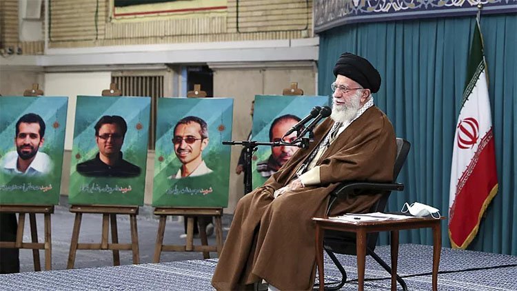 Hamaney: 'İsrail'in Gazze saldırıları devam ederse kimse direniş güçlerini durduramayacak'
