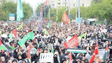 Nizamettin Elçi: İsrail Kahrolsun, Diğerleri Sağolsun, Öyle mi?