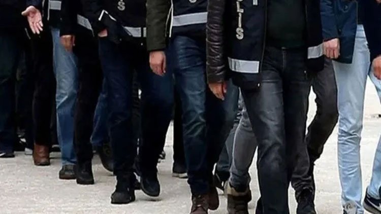 74 ilde silah kaçakçılarına operasyon: 2 bin 368 gözaltı