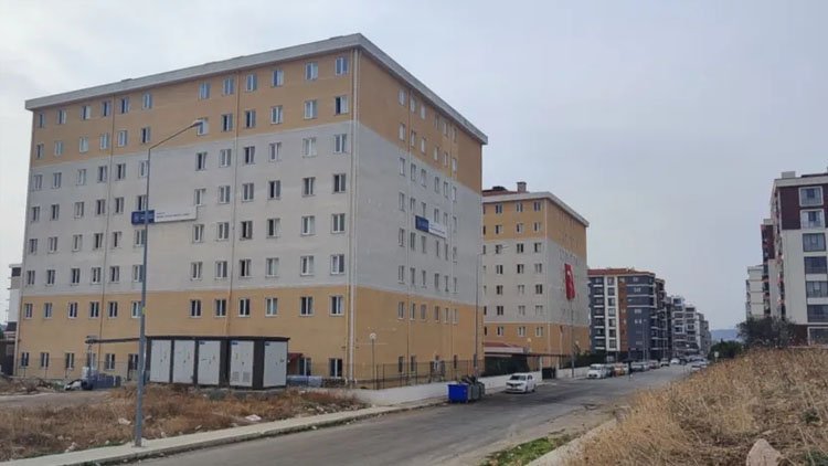 Ağrılı öğrenci üniversite yurdunda intihar etti