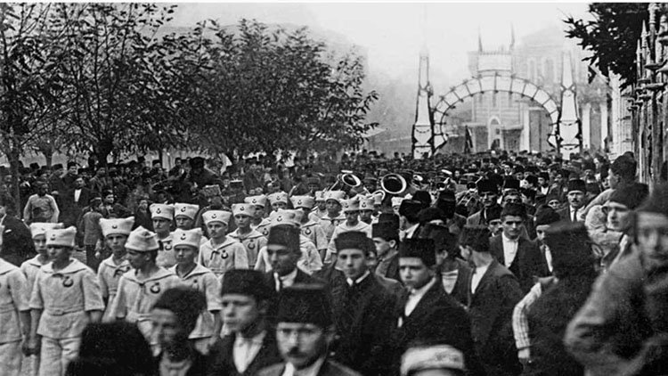 'Cumhuriyet' Nedir? Ne Değildir?