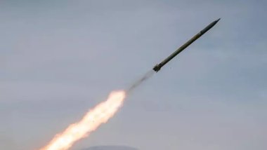 İsrail, Lübnan'ın güney bölgesine 10 füze fırlattı