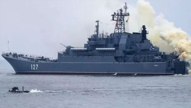 Ukrayna, Rusya'ya ait 2 gemiyi vurdu