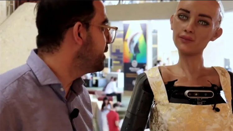 Robot Sophia Kürtler hakkında ne biliyor?