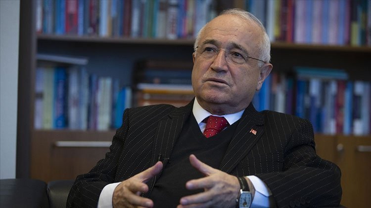 Cemil Çiçek: 'Türkiye ticareten, dinen ve siyaseten kandırılmış insanlar ülkesidir'