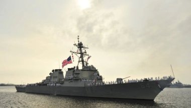 Kızıldeniz'de ABD savaş gemisine saldırı