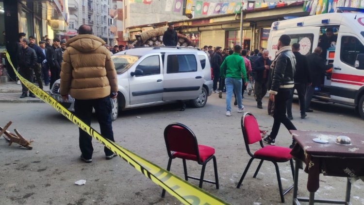 Barışmak için bir araya gelen iki grup arasında kavga: 9 yaralı