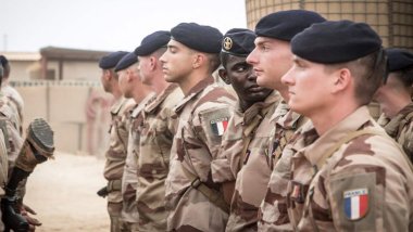 Fransız askerleri Nijer'den tamamen çekiliyor