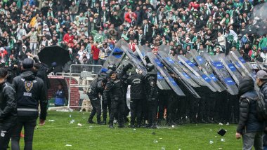 Bursa'da saldırıya uğrayan futbolcular hastaneye kaldırıldı