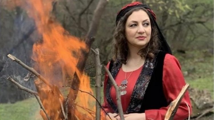 İran rejimi, Kürt dili öğretmeni Müjgan Kawusi’ye 39 ay hapis cezası verdi