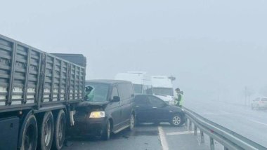 Bitlis'te zincirleme kaza: 20 yaralı